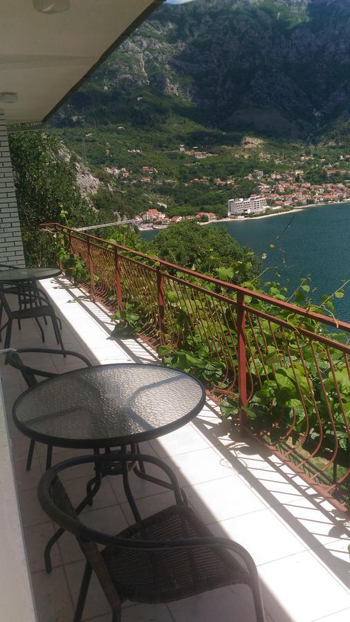 Apartment Angelina Risan Exterior foto
